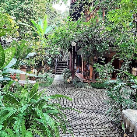 Santitham Guest House 치앙마이 외부 사진