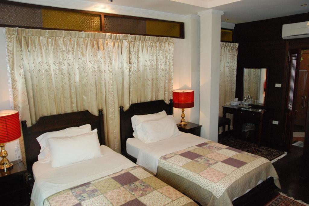 Santitham Guest House 치앙마이 외부 사진