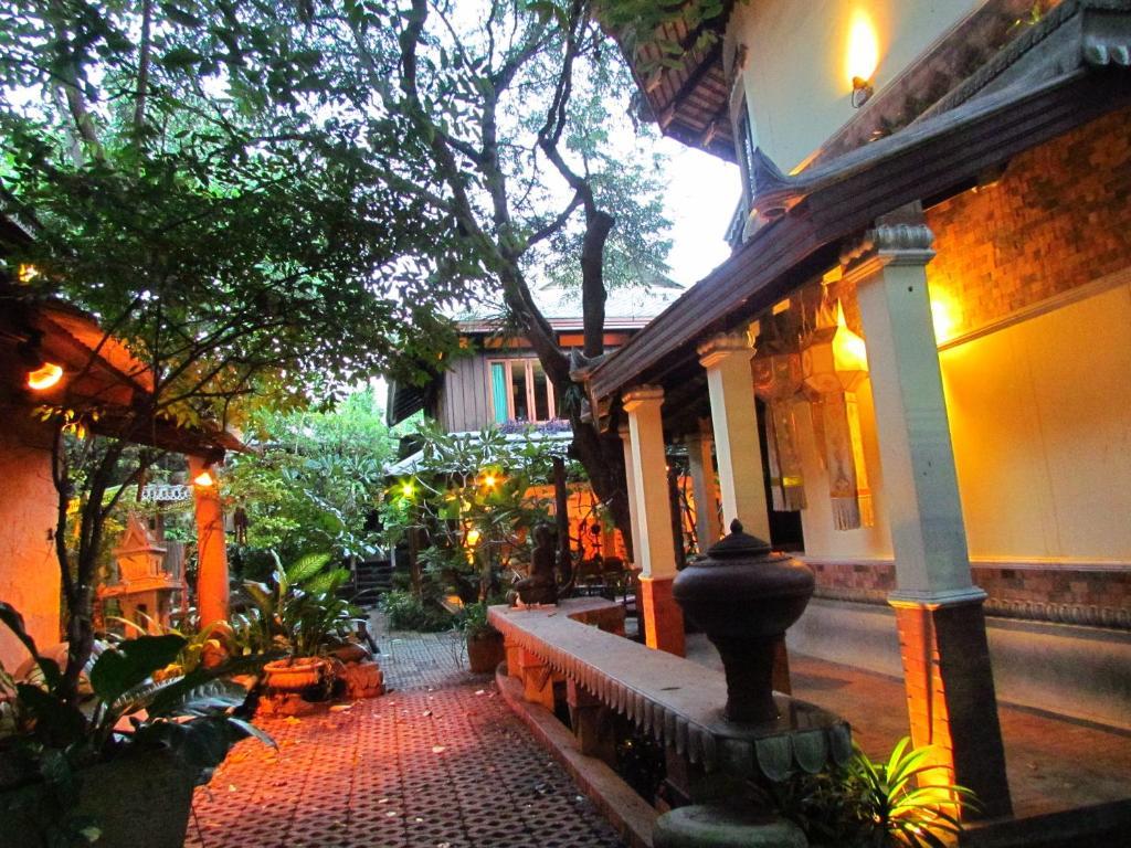 Santitham Guest House 치앙마이 외부 사진