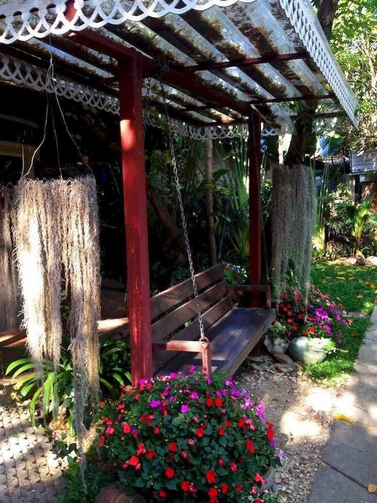 Santitham Guest House 치앙마이 외부 사진